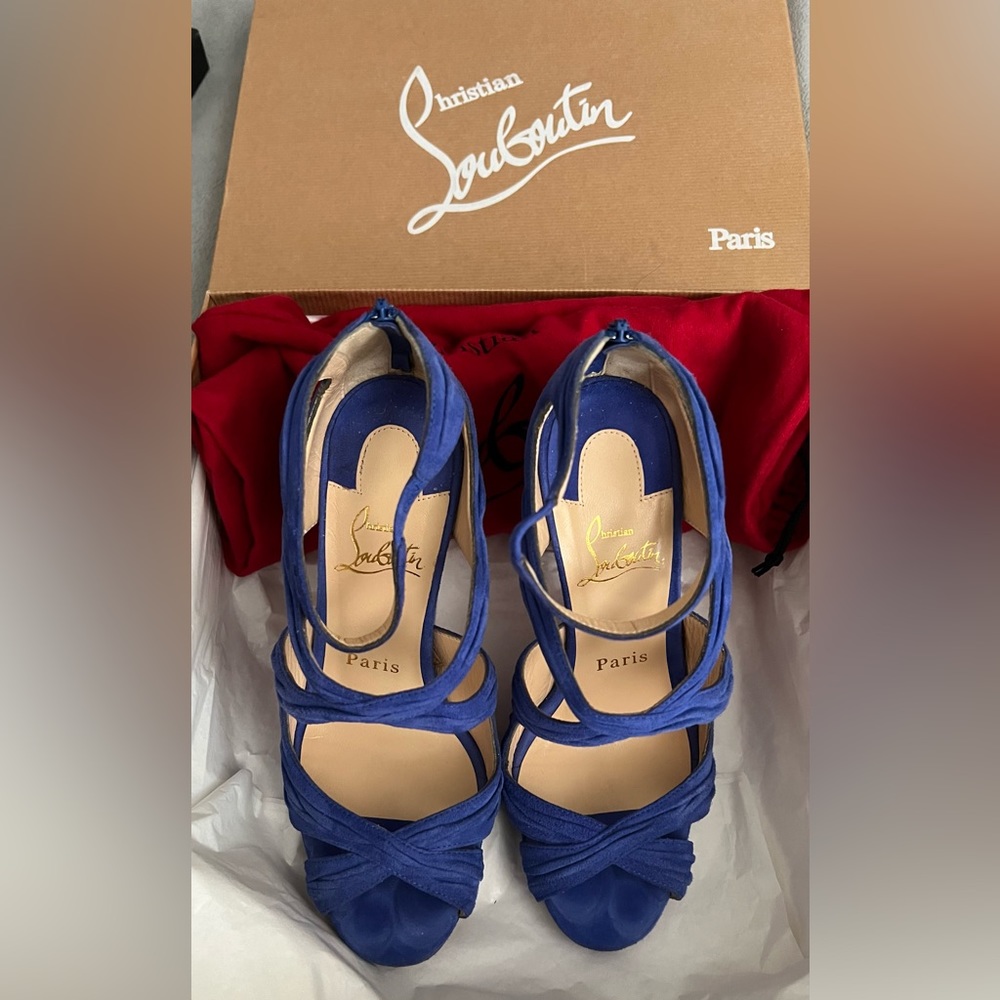 AUTHENTIC Christian Louboutin Kashou 120 Blue Suede stiletto heels size 35